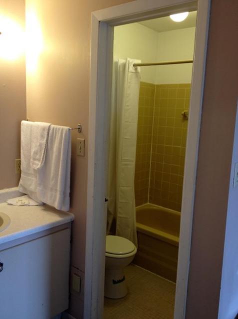 Lotus Motel Cobourg Kültér fotó