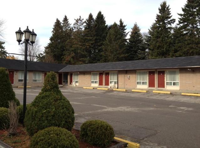 Lotus Motel Cobourg Kültér fotó