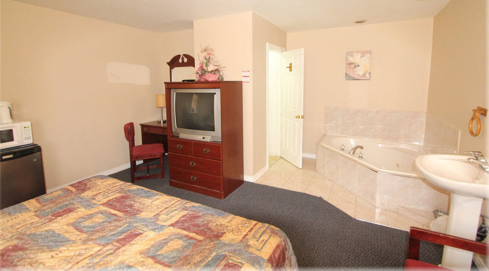 Lotus Motel Cobourg Kültér fotó